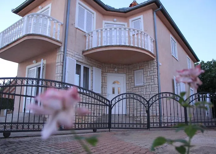 Apartament Pavlakovic *